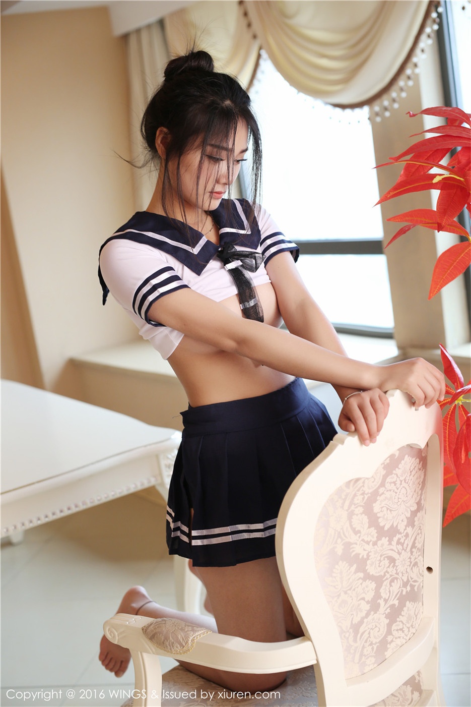 清纯学生妹制服写真美胸呼之欲出