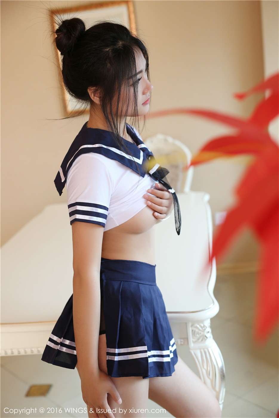 清纯学生妹制服写真美胸呼之欲出