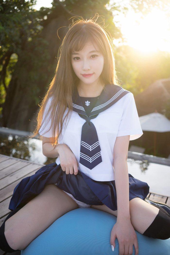 漂亮萌妹子JK制服