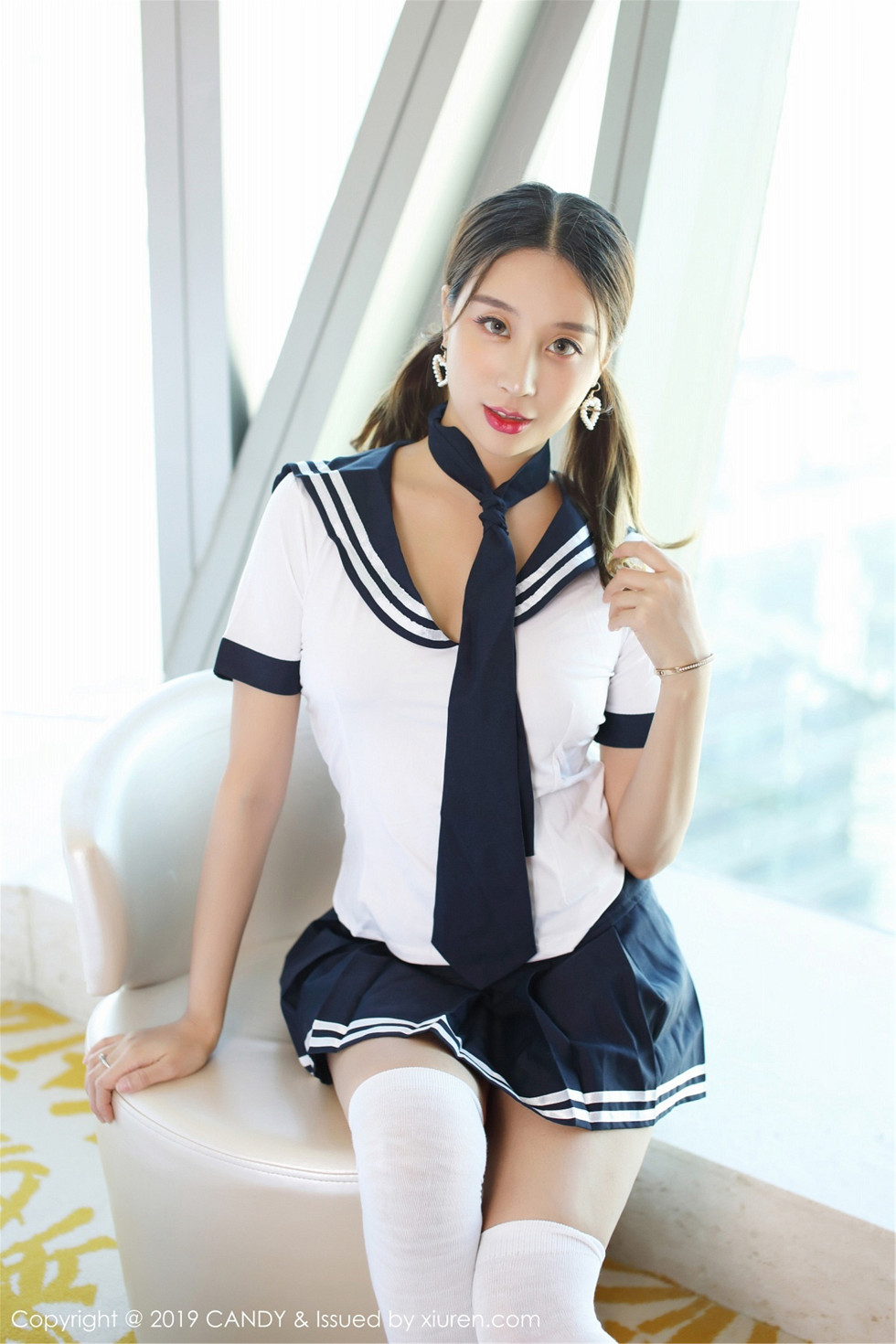 制服美女筱慧私房清纯学生制服十分诱惑