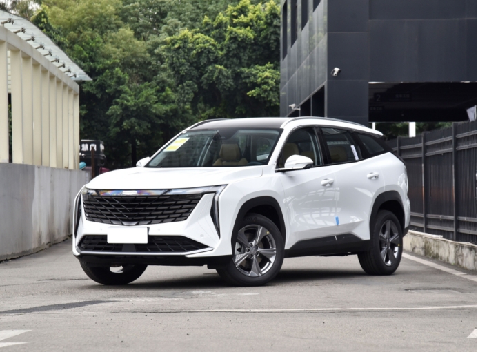 中型SUV、是插混、还不到10万元，蓝电E5让吉利博越L怎么“活”