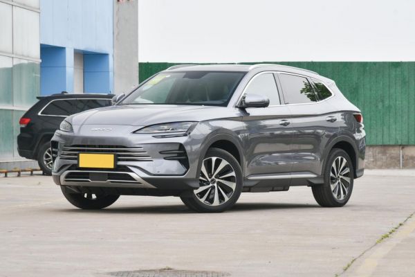 中型SUV“对抗”紧凑型SUV；最近爆火蓝电E5让宋PLUS DM-i黯然失色？