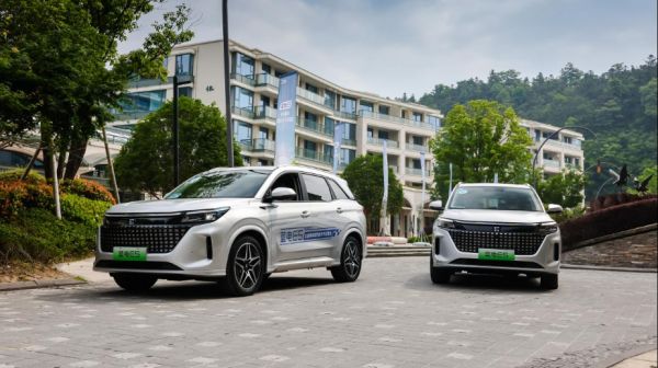 10万元的插混SUV：蓝电E5和启辰大V DD-i，哪款更值得选择？