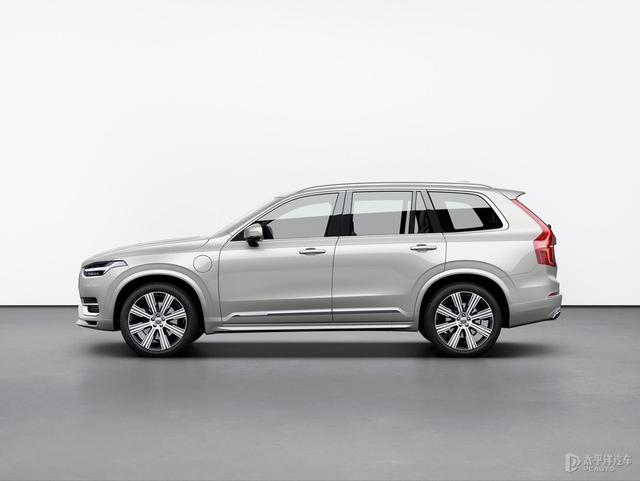 新款沃尔沃XC90正式上市 售63.89-89.49万元